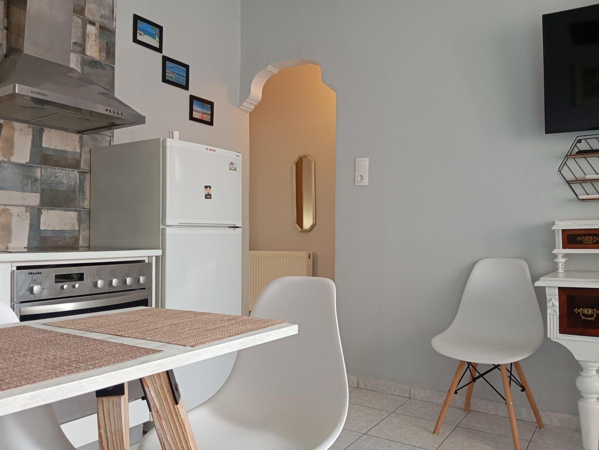 Sweet House 64B Apartment Vrachati Bagian luar foto